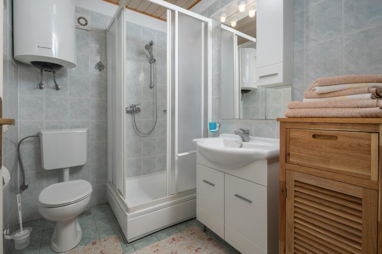 Apartmani Matic Moscenicka Draga Exterior foto