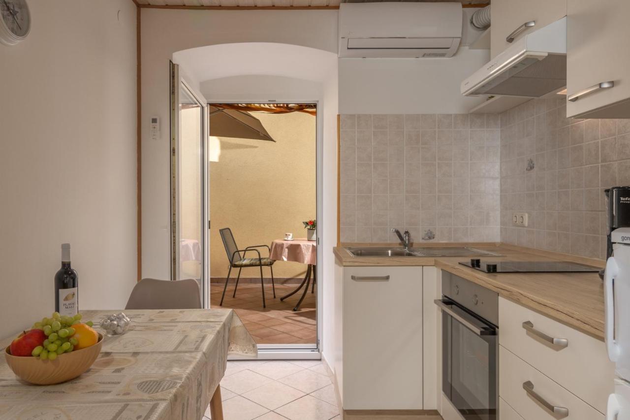 Apartmani Matic Moscenicka Draga Exterior foto